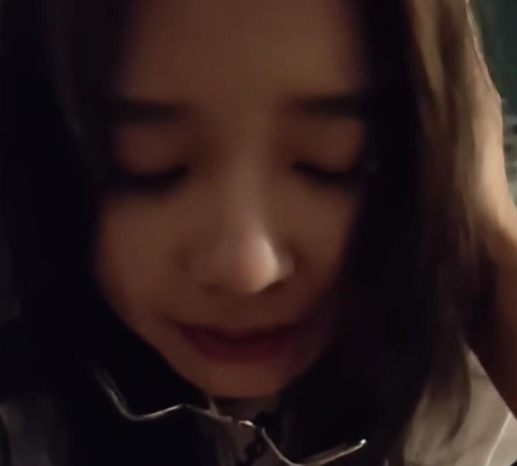 严x怡